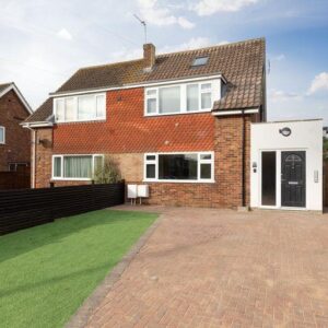 Sherborne Close, Colnbrook, Slough