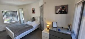 Manor Waye, Uxbridge