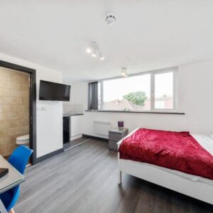 5 Sherborne Close, Colnbrook
