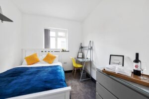 Heston Avenue, Hounslow